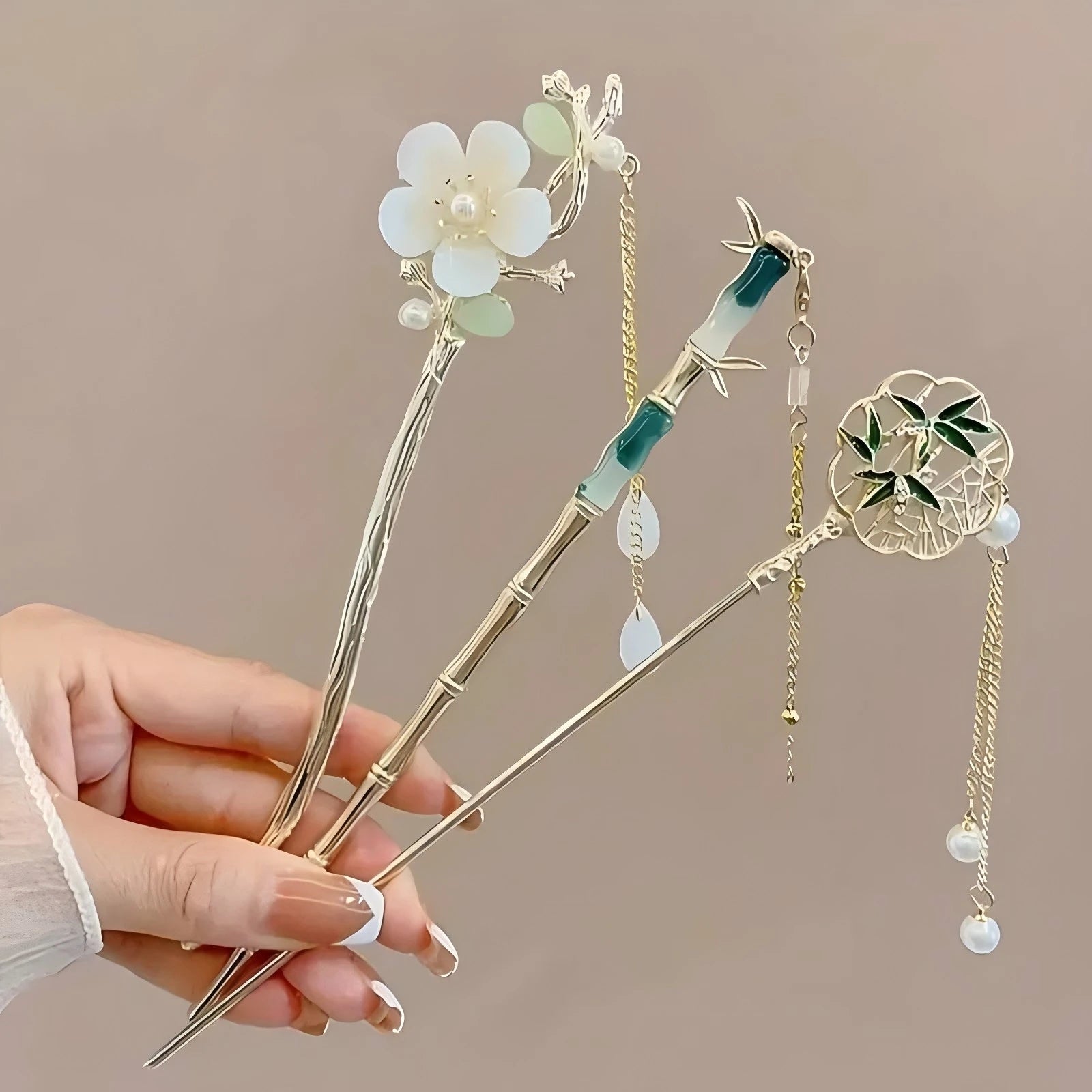 Épingle Cheveux Chinoise Élégante - Bâton Floral Pompon Bijou Traditionnel